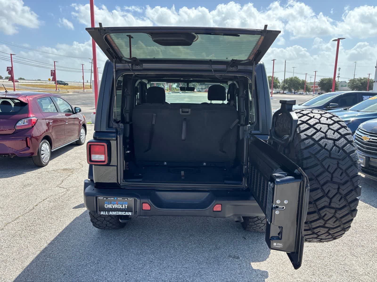 Used 2021 Jeep Wrangler Sport AWD/4WD image 5