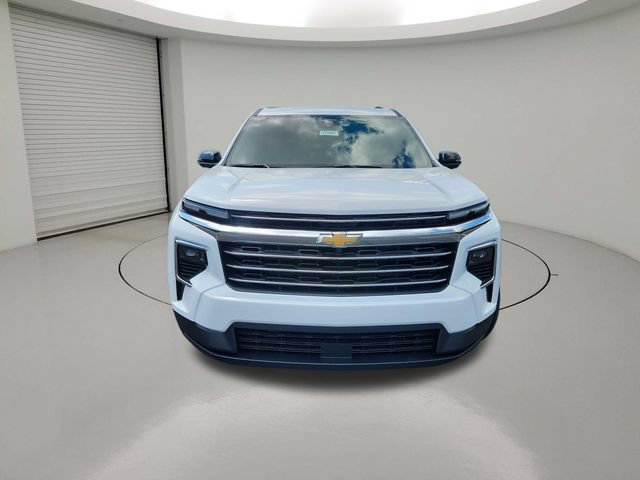 New 2027 Chevrolet Traverse LT w/ Driver Confidence Package FWD image 2