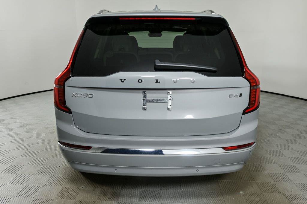 Used 2026 Volvo XC90 B6 Ultra w/ Protection Package AWD/4WD image 32