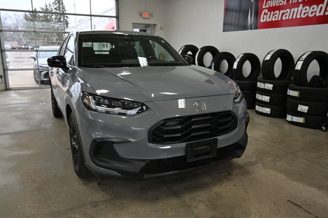 Used 2023 Honda HR-V Sport image 3