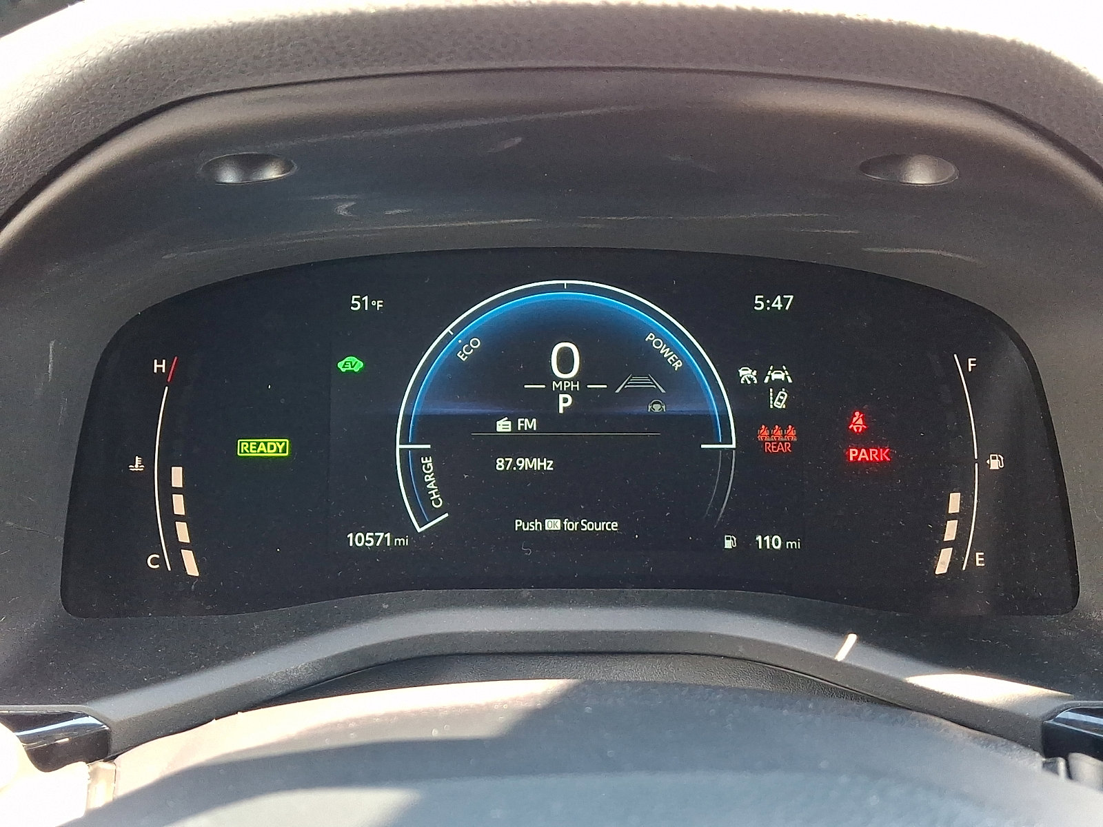 Used 2025 Toyota Camry LE w/ Convenience Package image 19