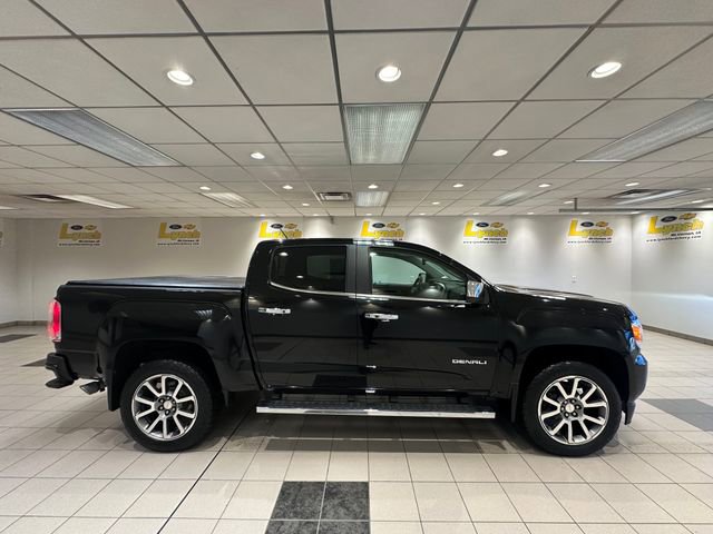 Used 2017 GMC Canyon Denali image 3