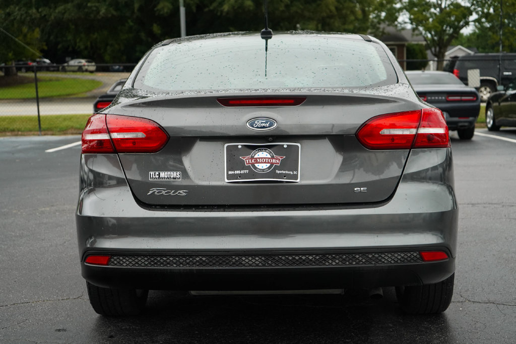 Used 2018 Ford Focus SE FWD image 19