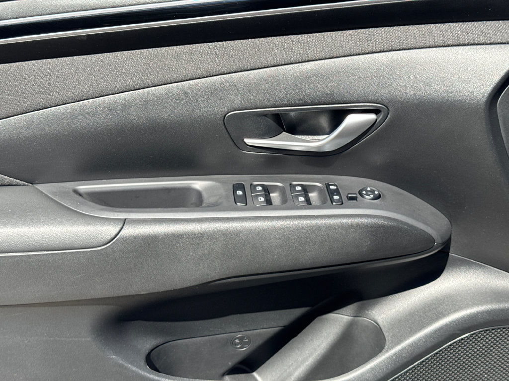 Used 2023 Hyundai Tucson SEL w/ Convenience Package FWD image 12