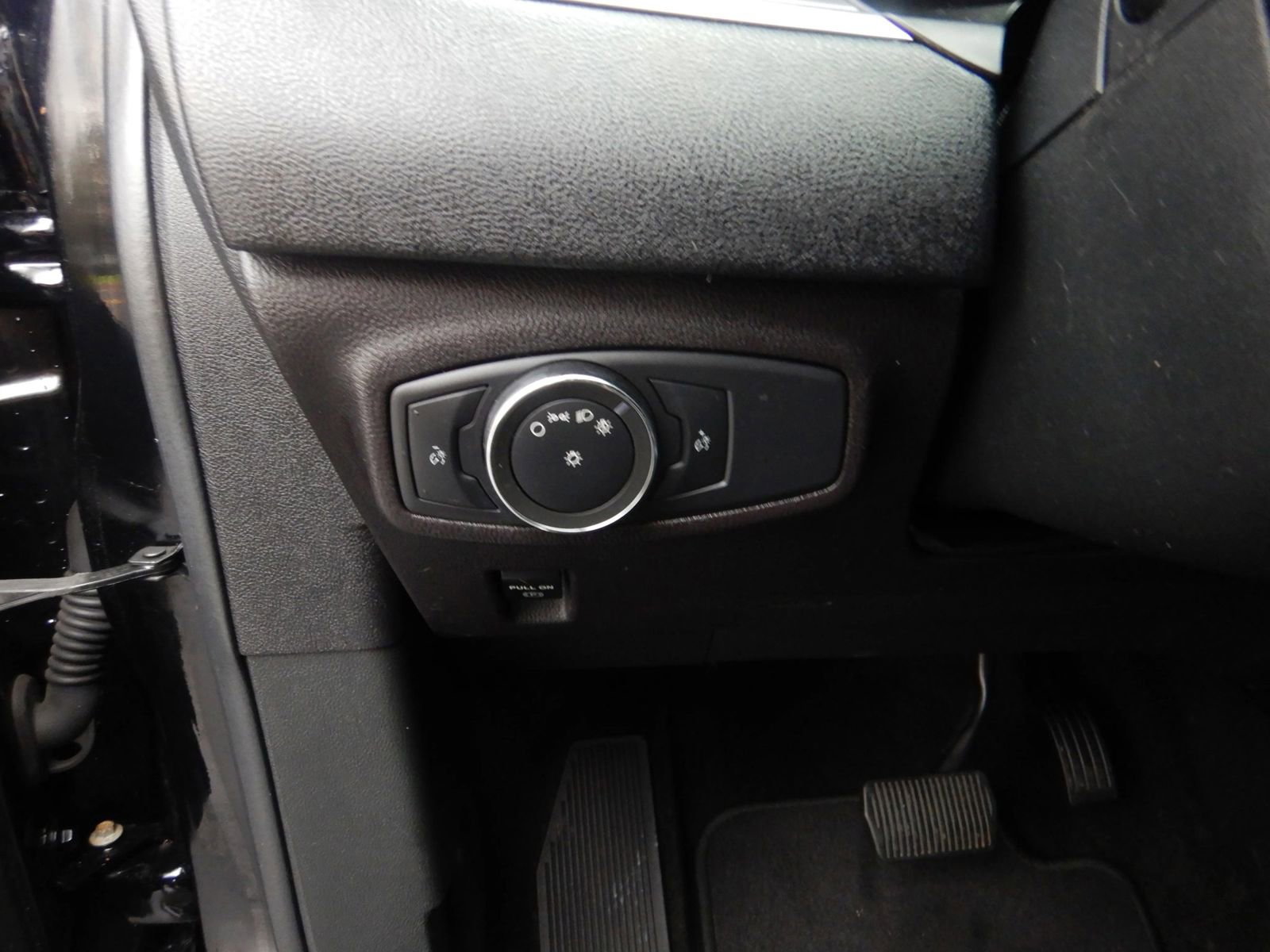 Used 2016 Lincoln MKC Premiere image 13