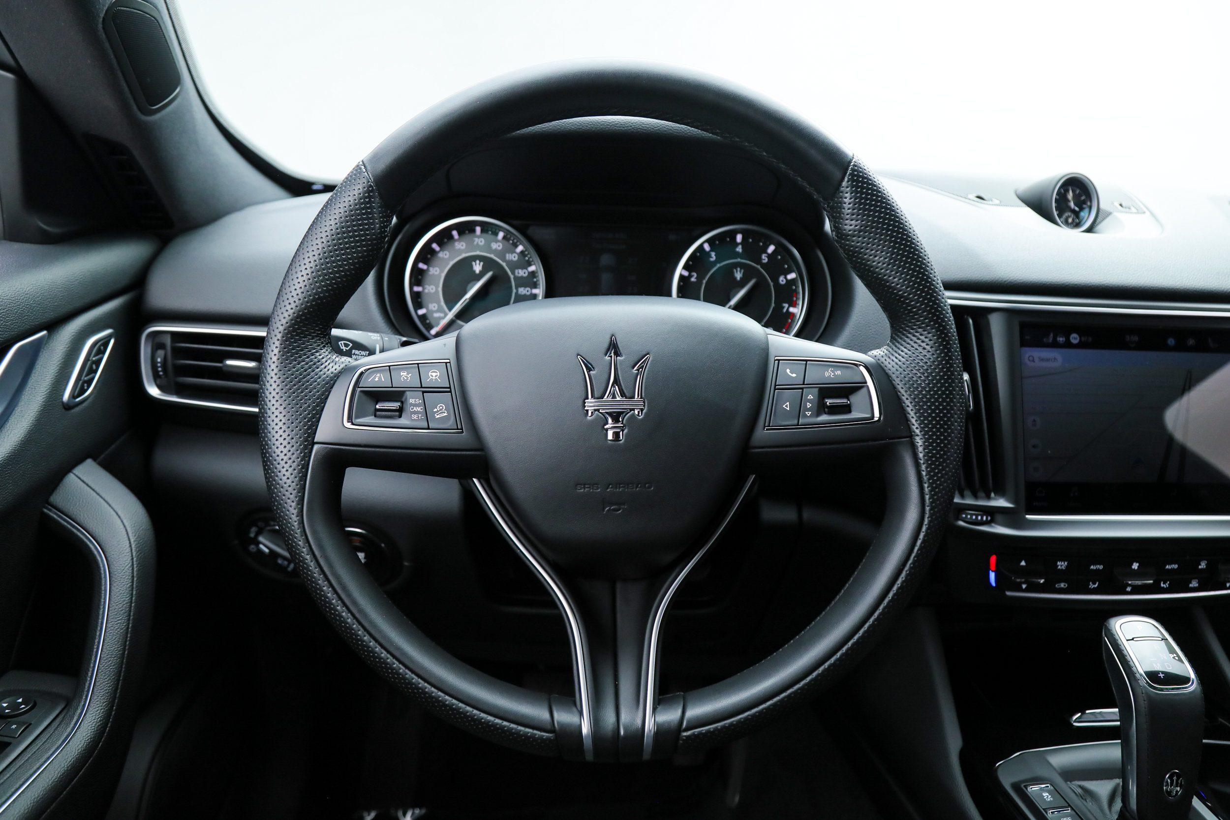 Certified 2023 Maserati Levante GT AWD/4WD image 17