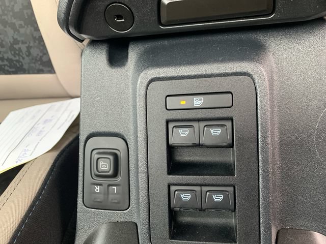 Used 2022 Ford Bronco Wildtrak AWD/4WD image 35