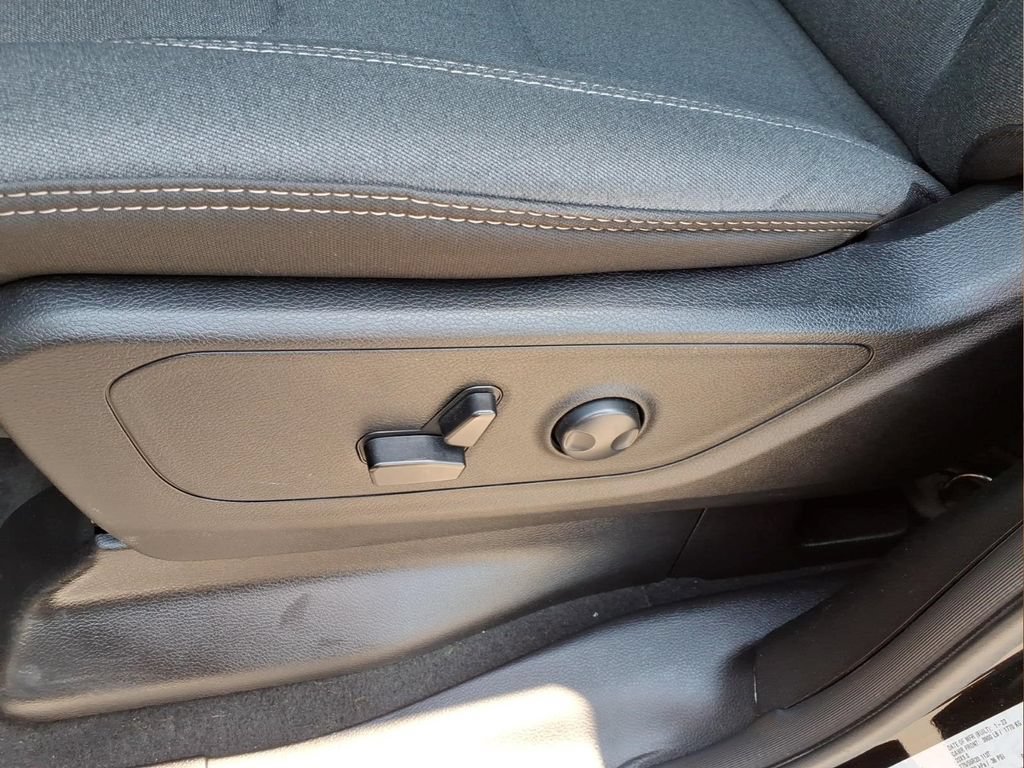 Used 2023 RAM 1500 Big Horn AWD/4WD image 18