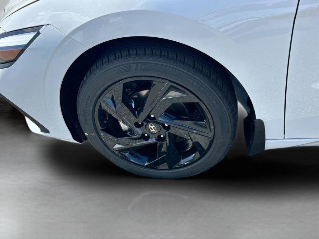 New 2026 Hyundai Elantra Sport FWD image 34