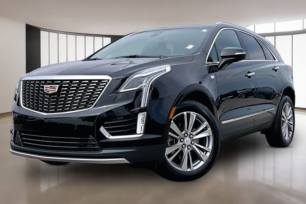 Certified 2025 Cadillac XT5 Premium Luxury FWD image 1