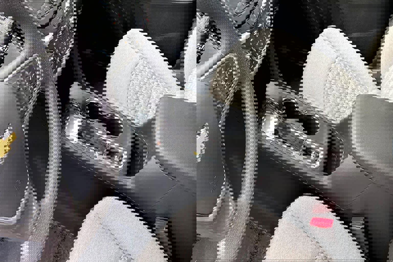 Used 2023 Chevrolet Equinox LS w/ LS Convenience Package image 17