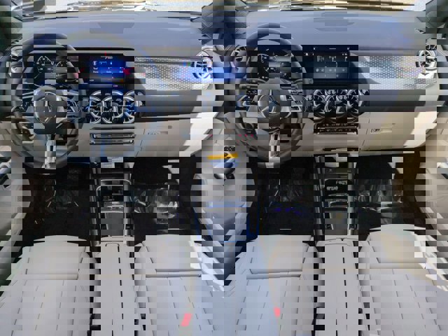 Used 2025 Mercedes-Benz GLA 250 image 15