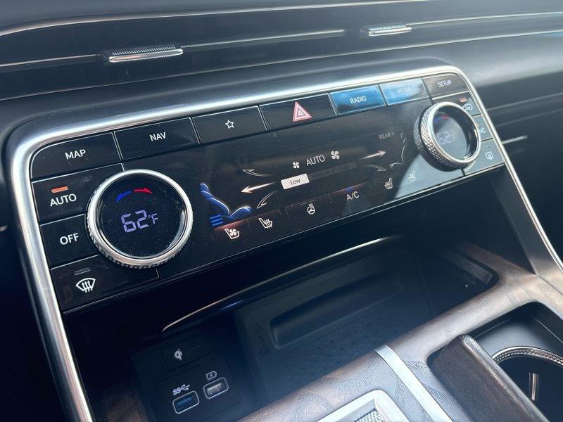 Used 2024 Genesis GV80 3.5T Prestige Signature image 38