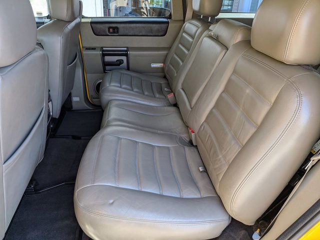 Used 2004 HUMMER H2 w/ Preferred Equipment Group image 17