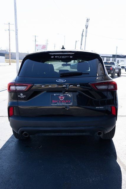 Used 2025 Ford Escape ST-Line image 4