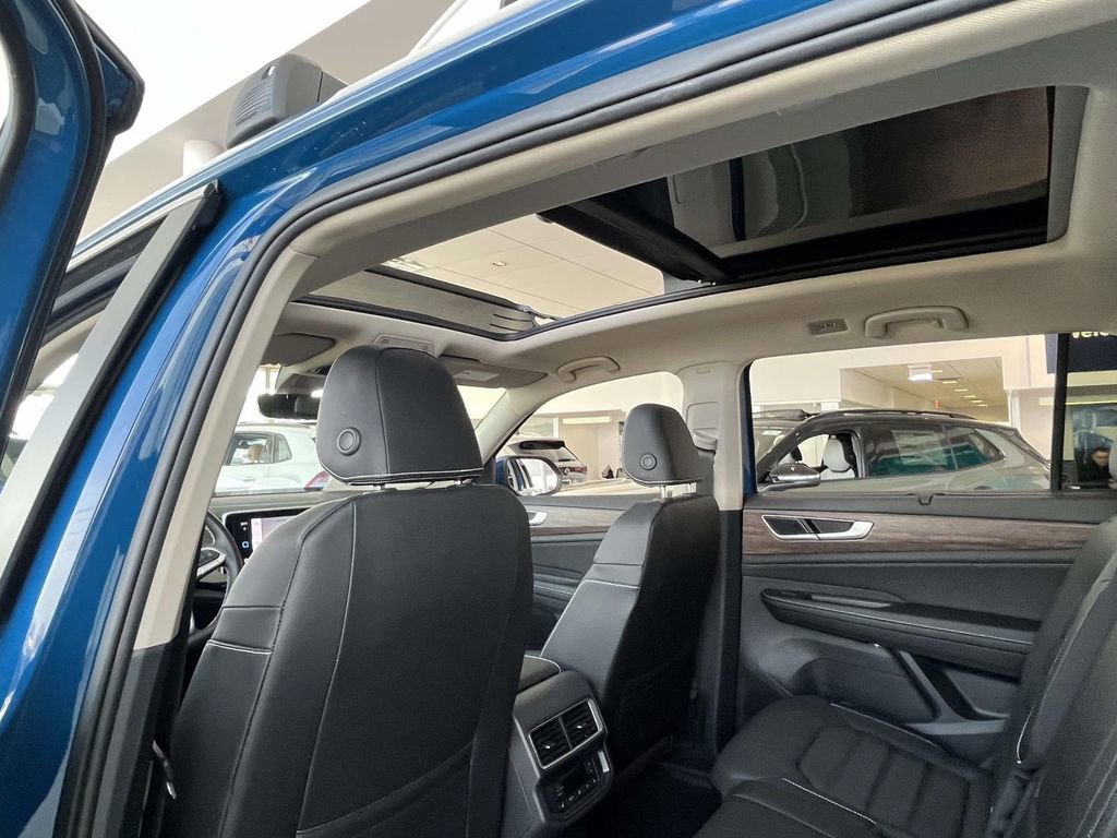 New 2025 Volkswagen Atlas SEL AWD/4WD image 13