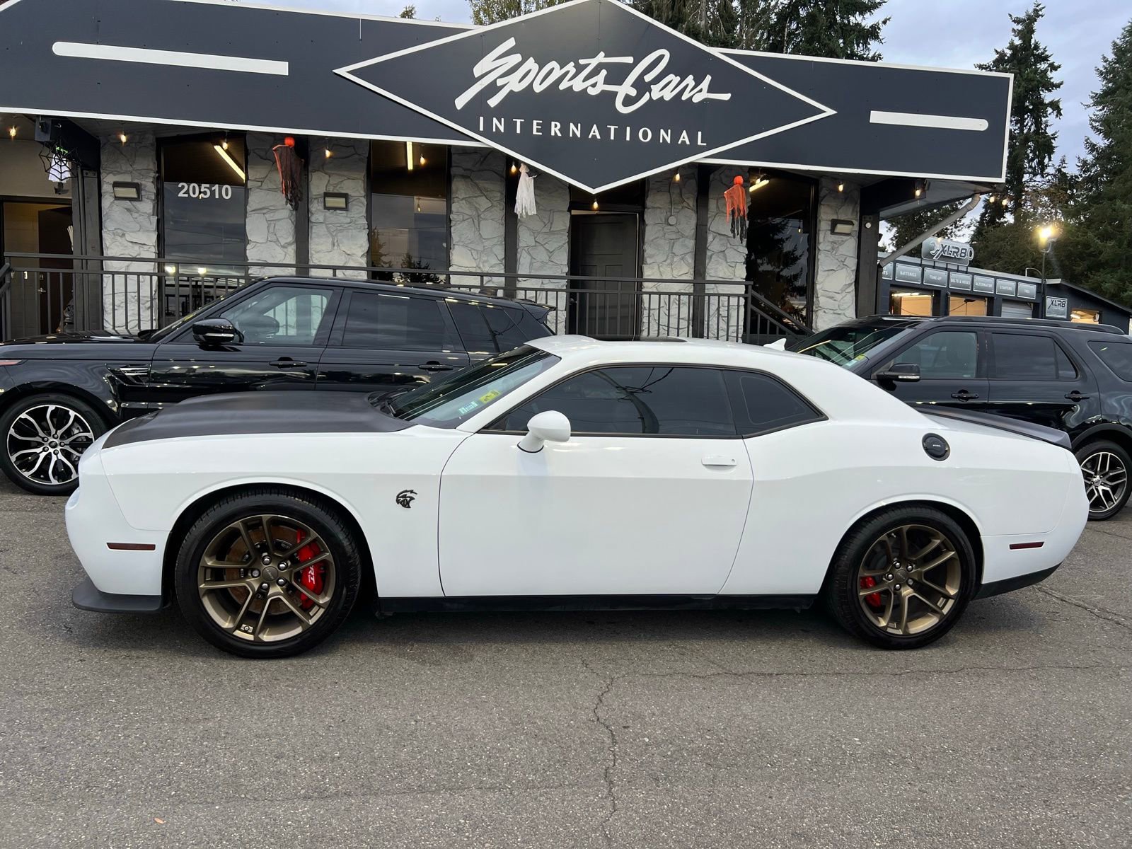 Used 2021 Dodge Challenger SRT Hellcat w/ Plus Package image 2