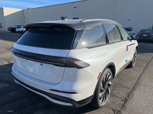 New 2026 Lincoln Nautilus Reserve image 3
