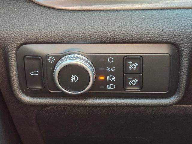 Used 2020 Ford Explorer Limited w/ Class III Trailer Tow Package image 24