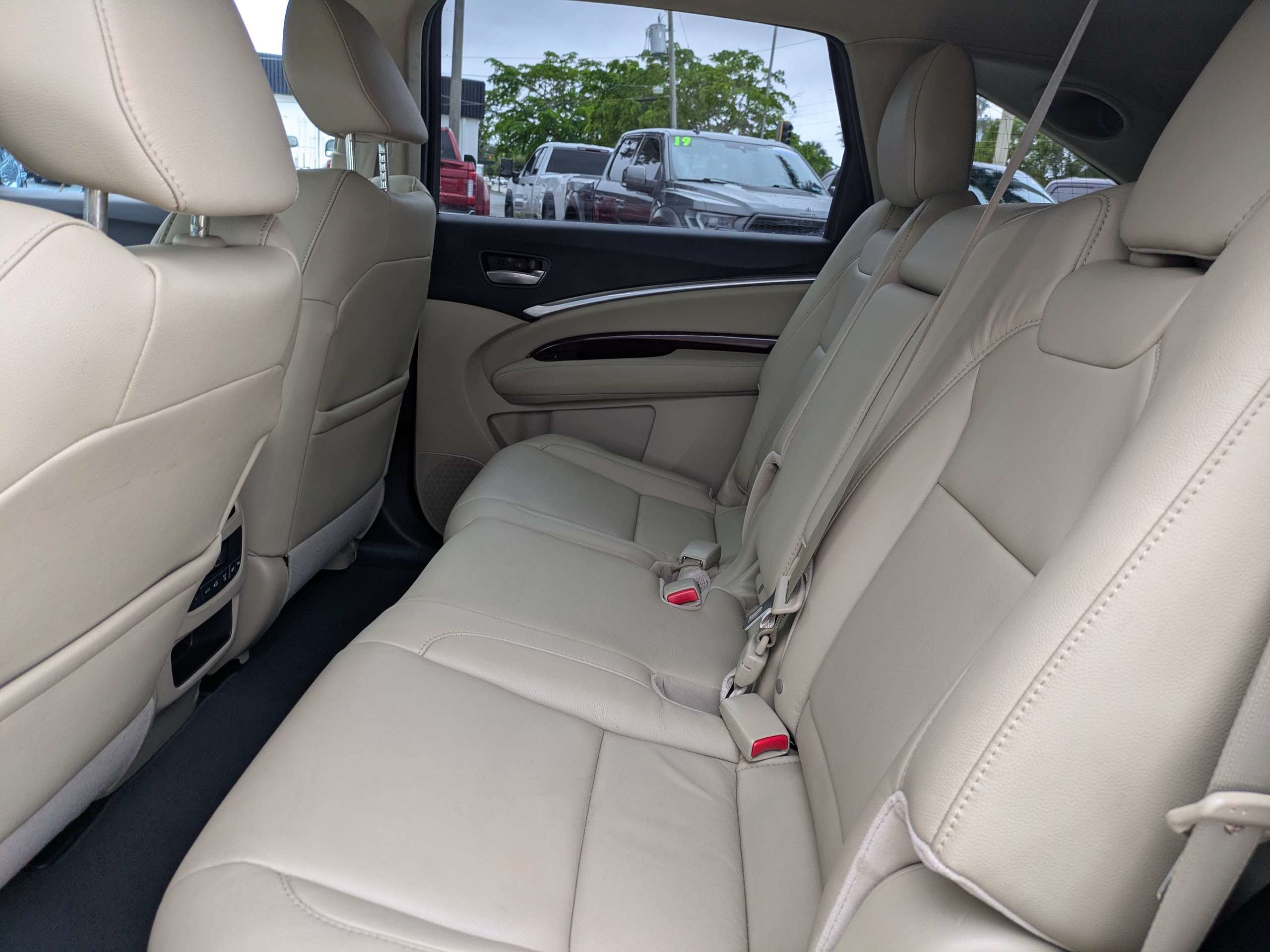 Used 2016 Acura MDX w/ Technology Package FWD image 15