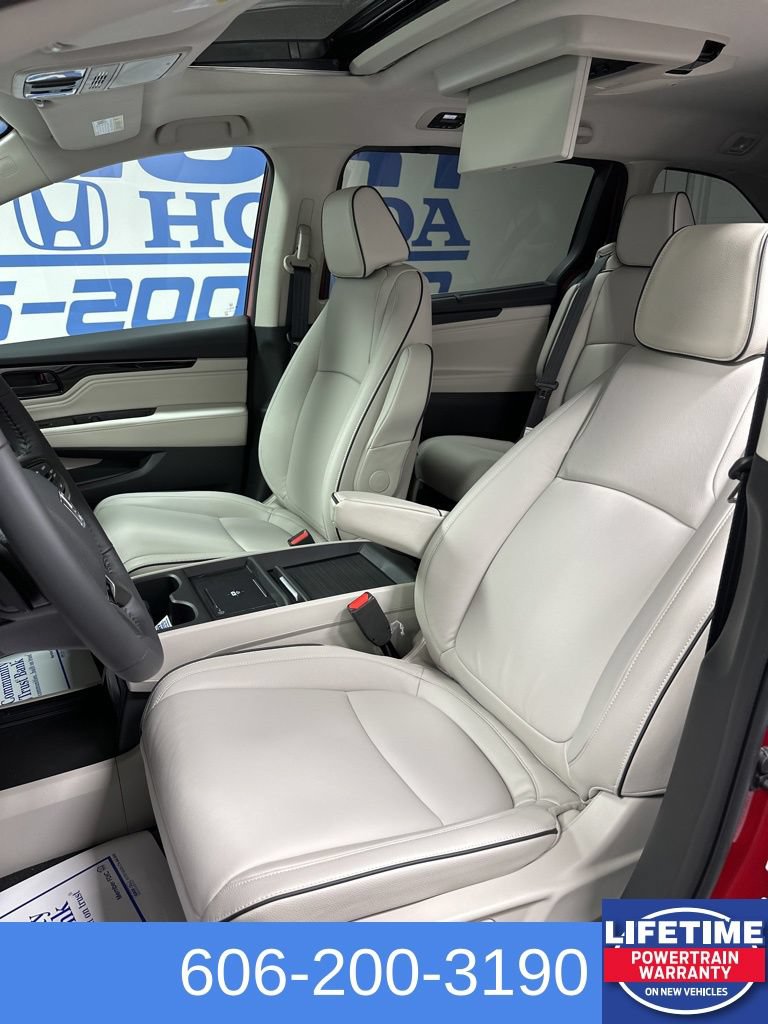 New 2026 Honda Odyssey Touring image 12