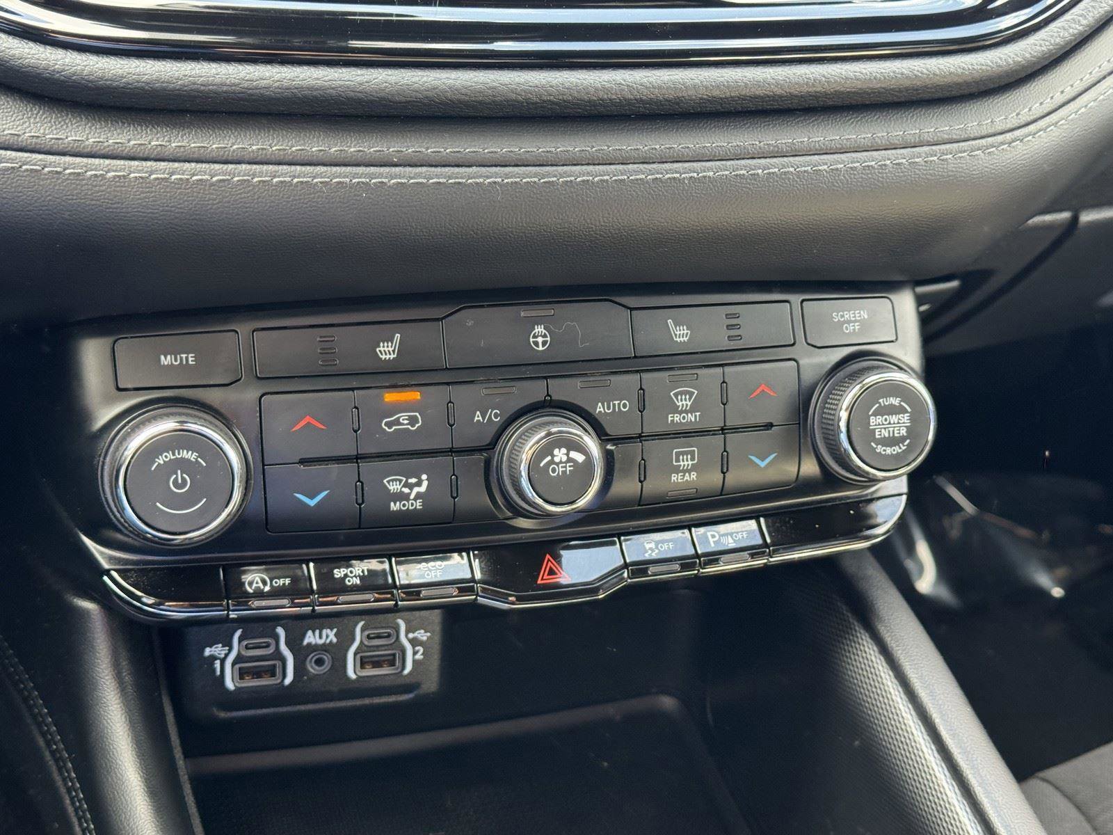 Used 2022 Dodge Durango GT RWD image 14