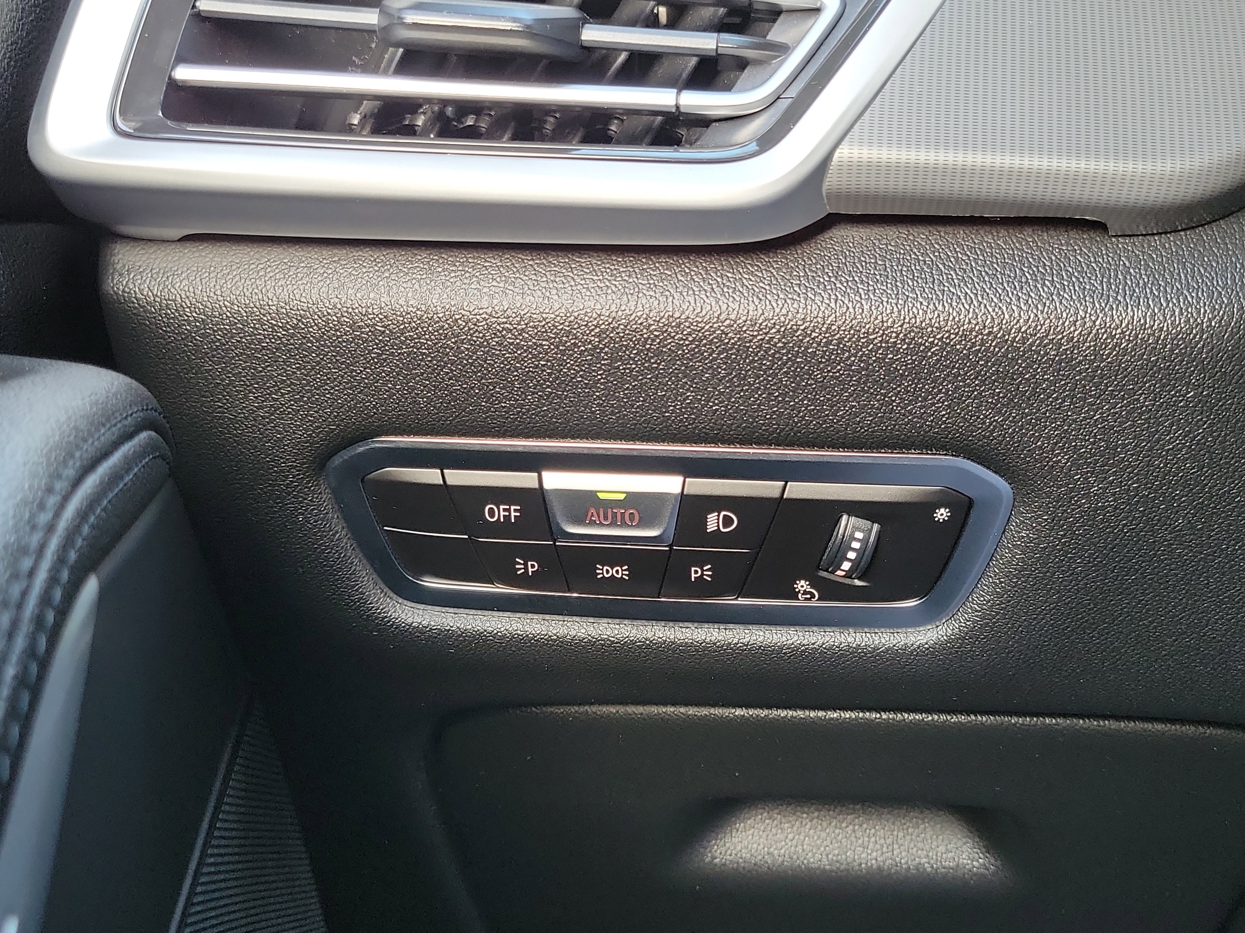 Used 2022 BMW X5 sDrive40i w/ Parking Assistance Package RWD image 12