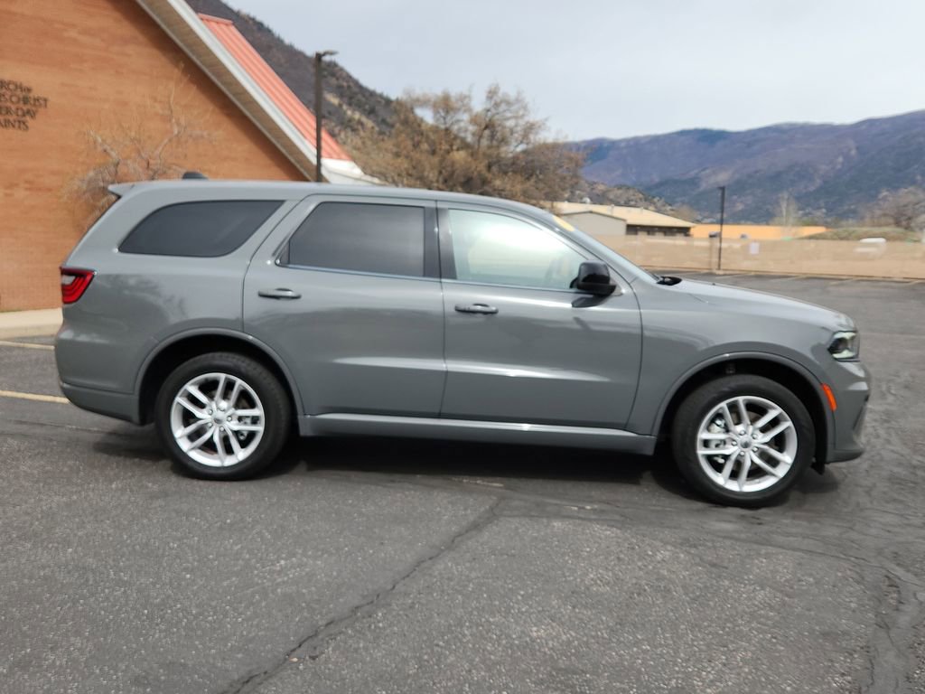 Used 2023 Dodge Durango GT image 2