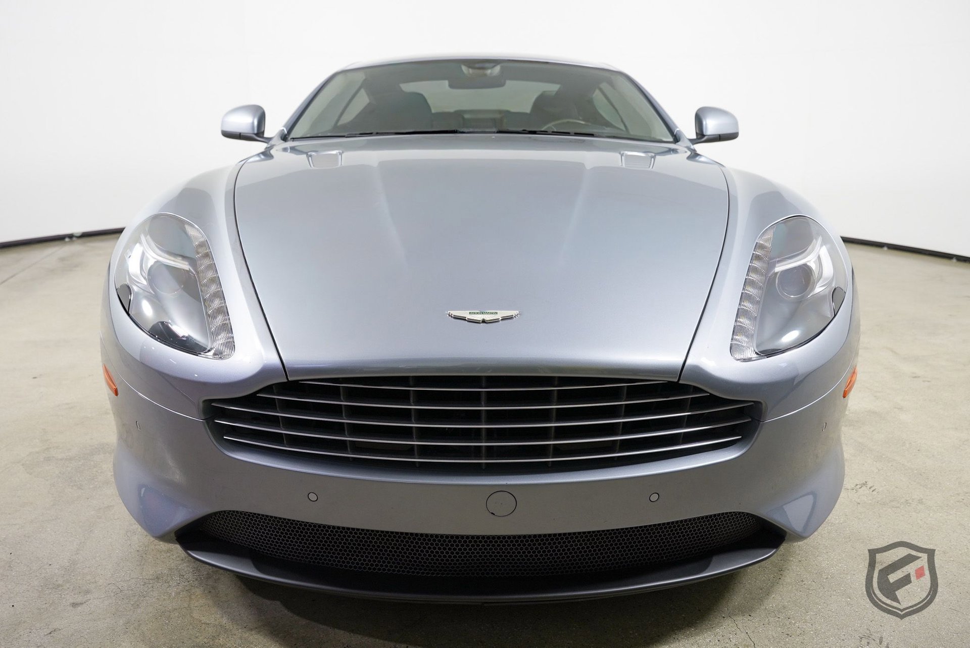 Used 2014 Aston Martin DB9 Coupe image 3