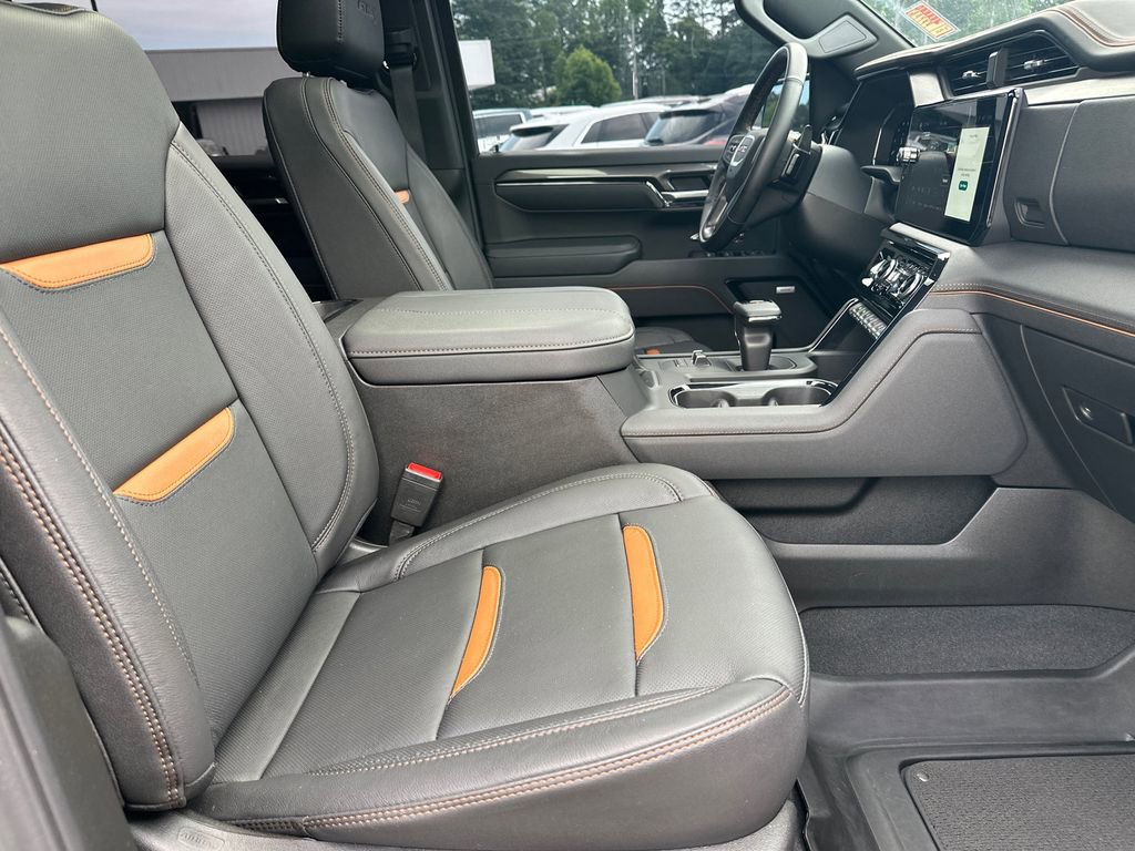 Used 2026 GMC Sierra 1500 AT4 w/ AT4 Premium Package AWD/4WD image 14