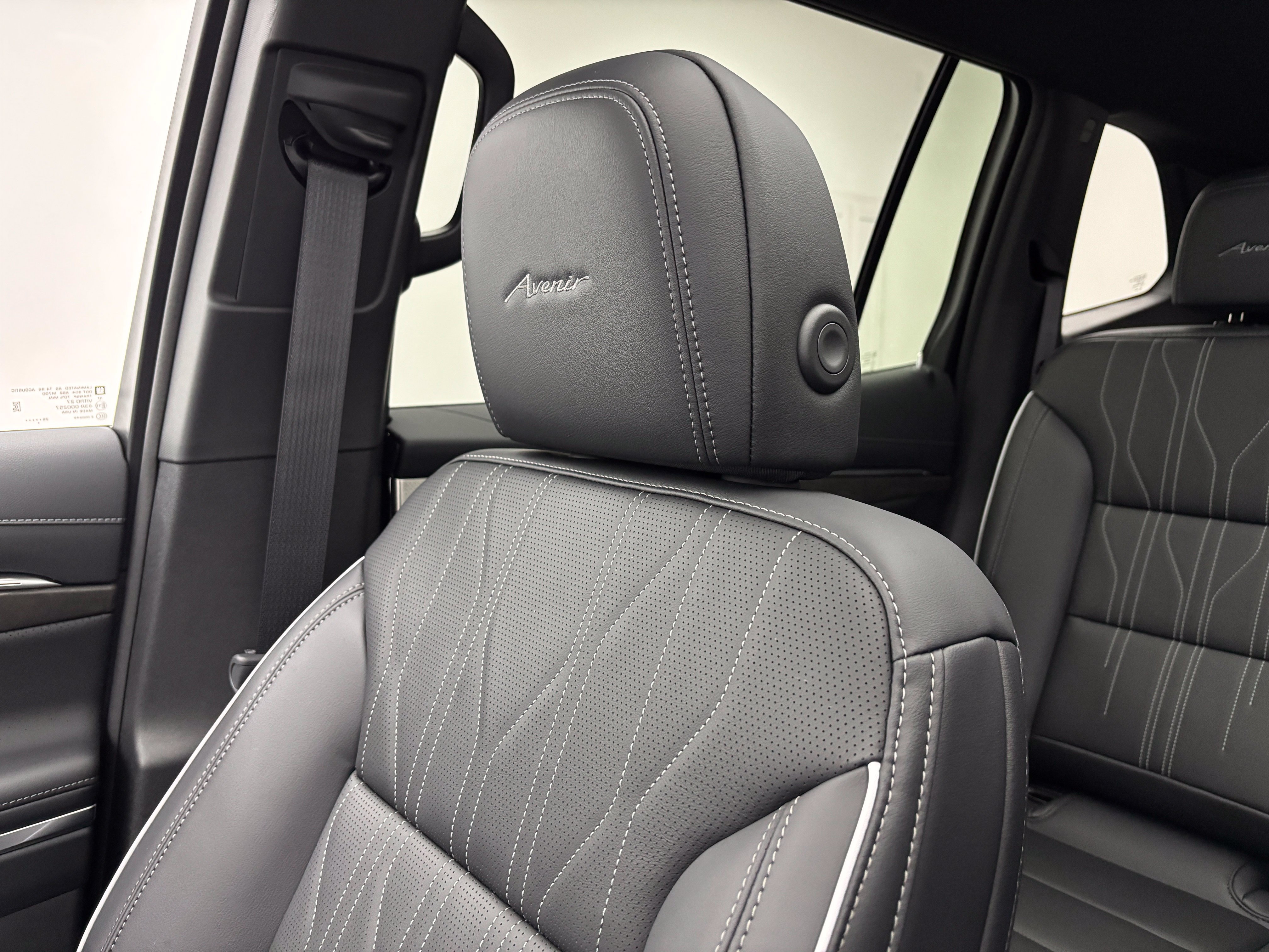 New 2027 Buick Enclave Avenir w/ LPO, Floor Liner Package AWD/4WD image 50