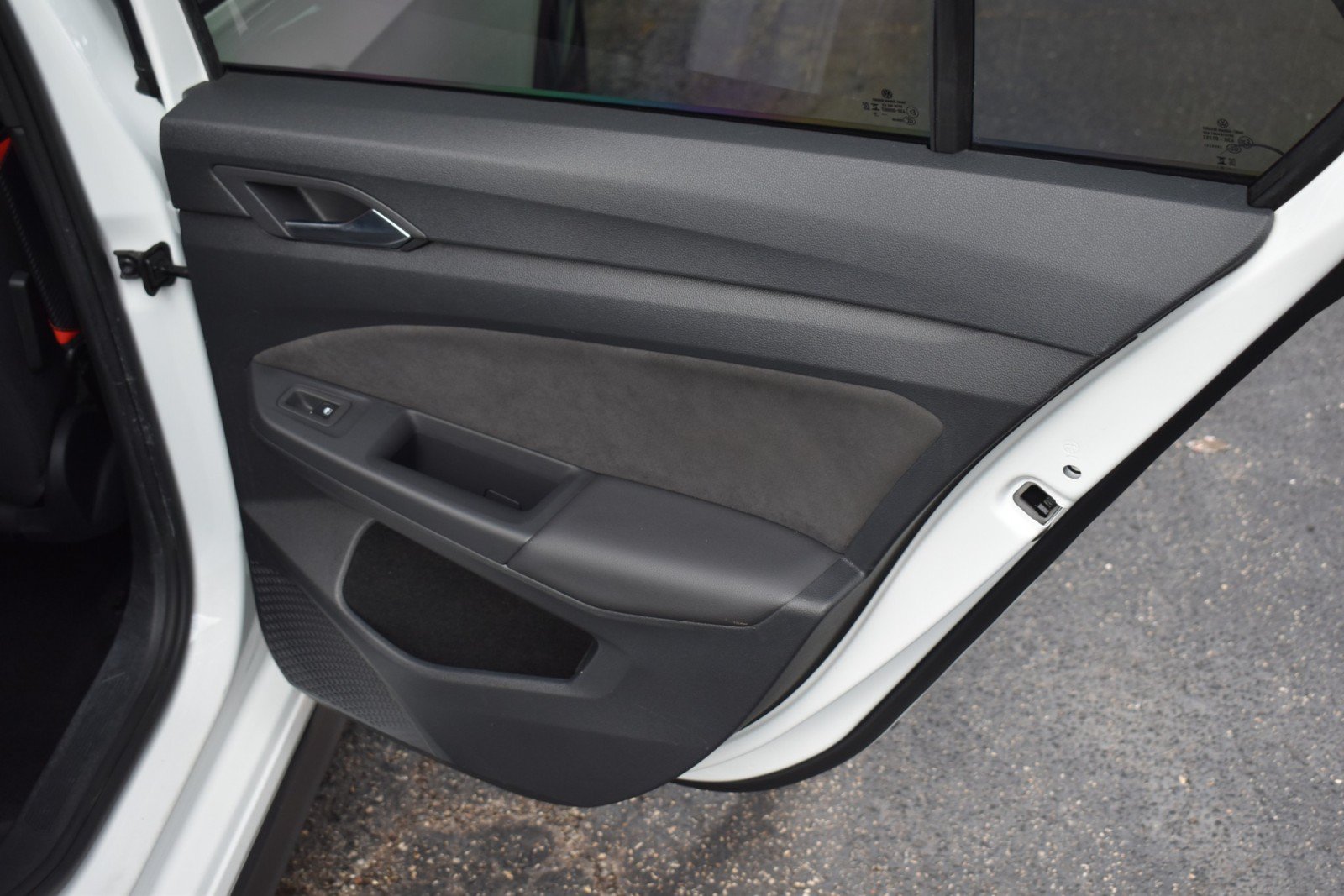 Used 2023 Volkswagen GTI 40th Anniversary Edition FWD image 39