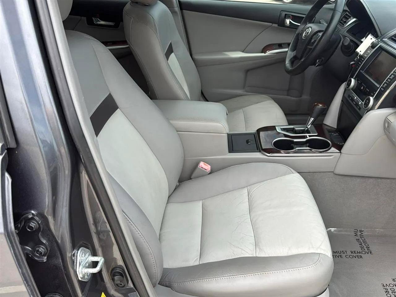 Used 2012 Toyota Camry XLE FWD image 50