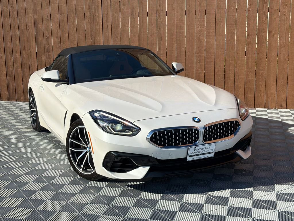Used 2022 BMW Z4 sDrive30i w/ Premium Package image 9