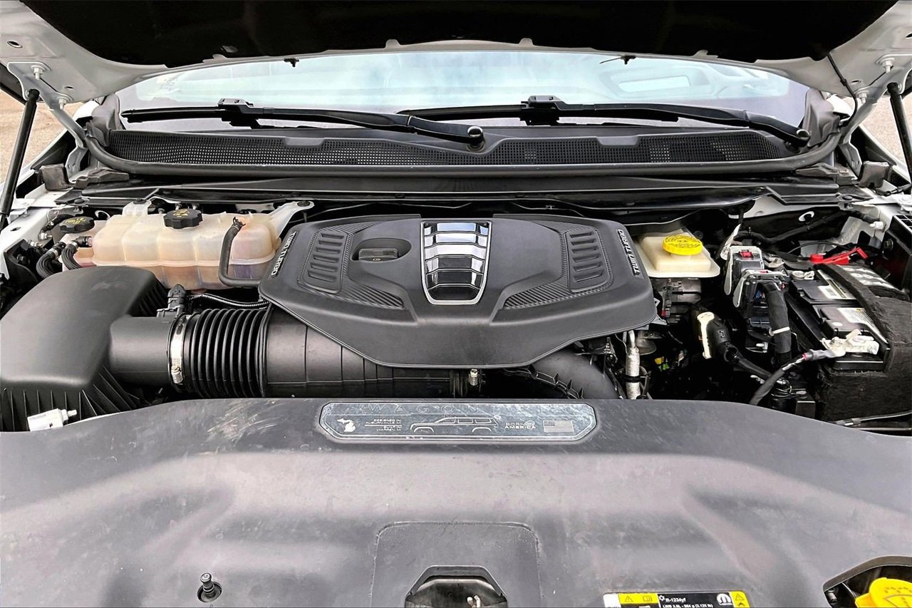 Certified 2024 Jeep Grand Wagoneer L Series II w/ Quick Order Packagew 28T image 38