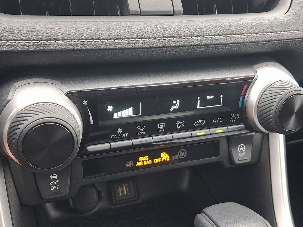 Certified 2023 Toyota RAV4 LE AWD/4WD image 16