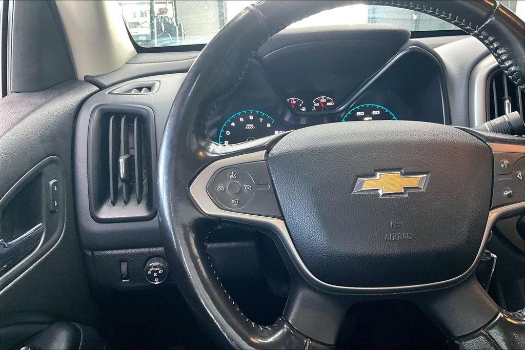Used 2017 Chevrolet Colorado Z71 AWD/4WD image 10