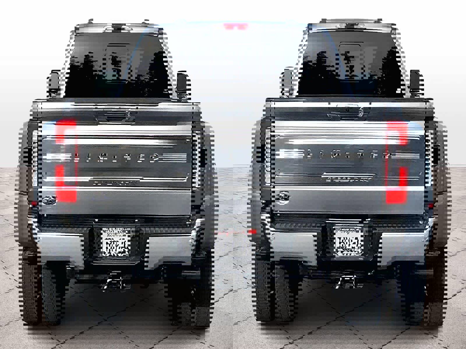 Used 2024 Ford F450 Limited w/ FX4 Off-Road Package AWD/4WD image 6