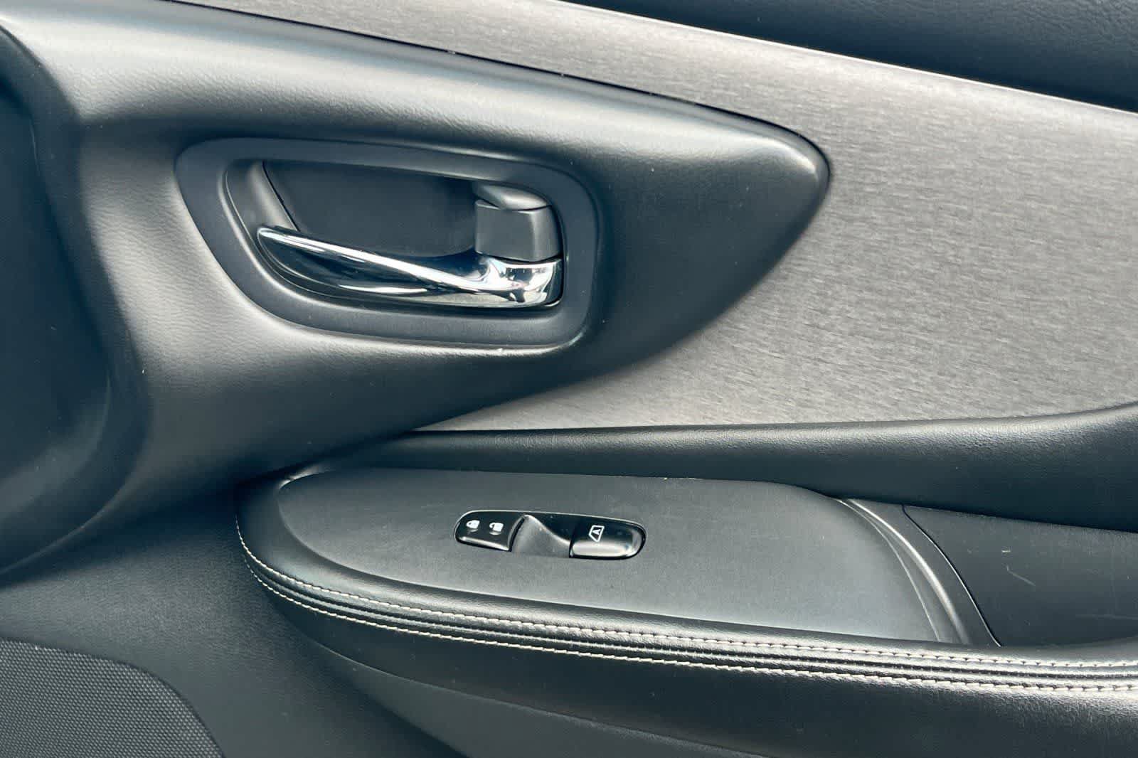 Used 2021 Nissan Murano SV FWD image 19
