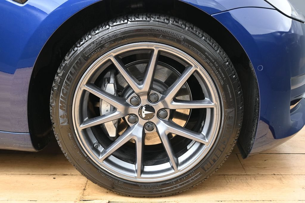 Used 2021 Tesla Model 3 Standard Range Plus RWD image 17