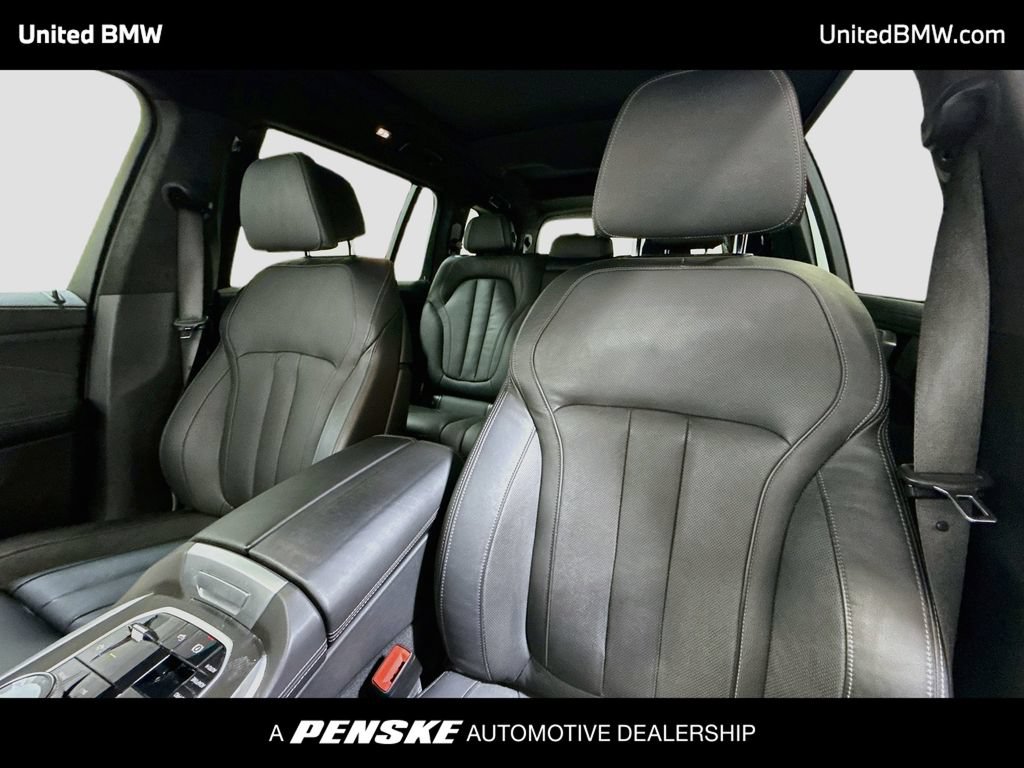 Used 2022 BMW X7 M50i w/ Executive Package AWD/4WD image 5