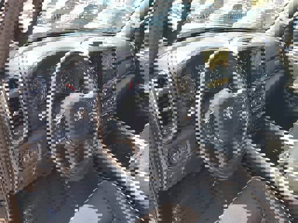 Used 2024 RAM 1500 Laramie image 23