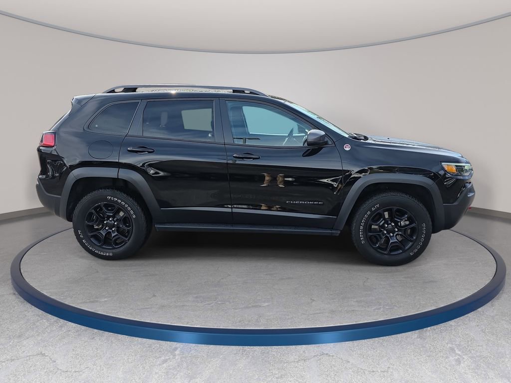 Used 2020 Jeep Cherokee Trailhawk w/ Comfort/Convenience Group image 5