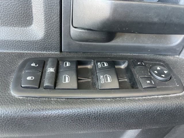 Used 2018 RAM 2500 Tradesman w/ Chrome Appearance Group AWD/4WD image 18