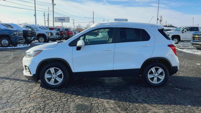 Certified 2021 Chevrolet Trax LS w/ Tint and Cruise Package image 5