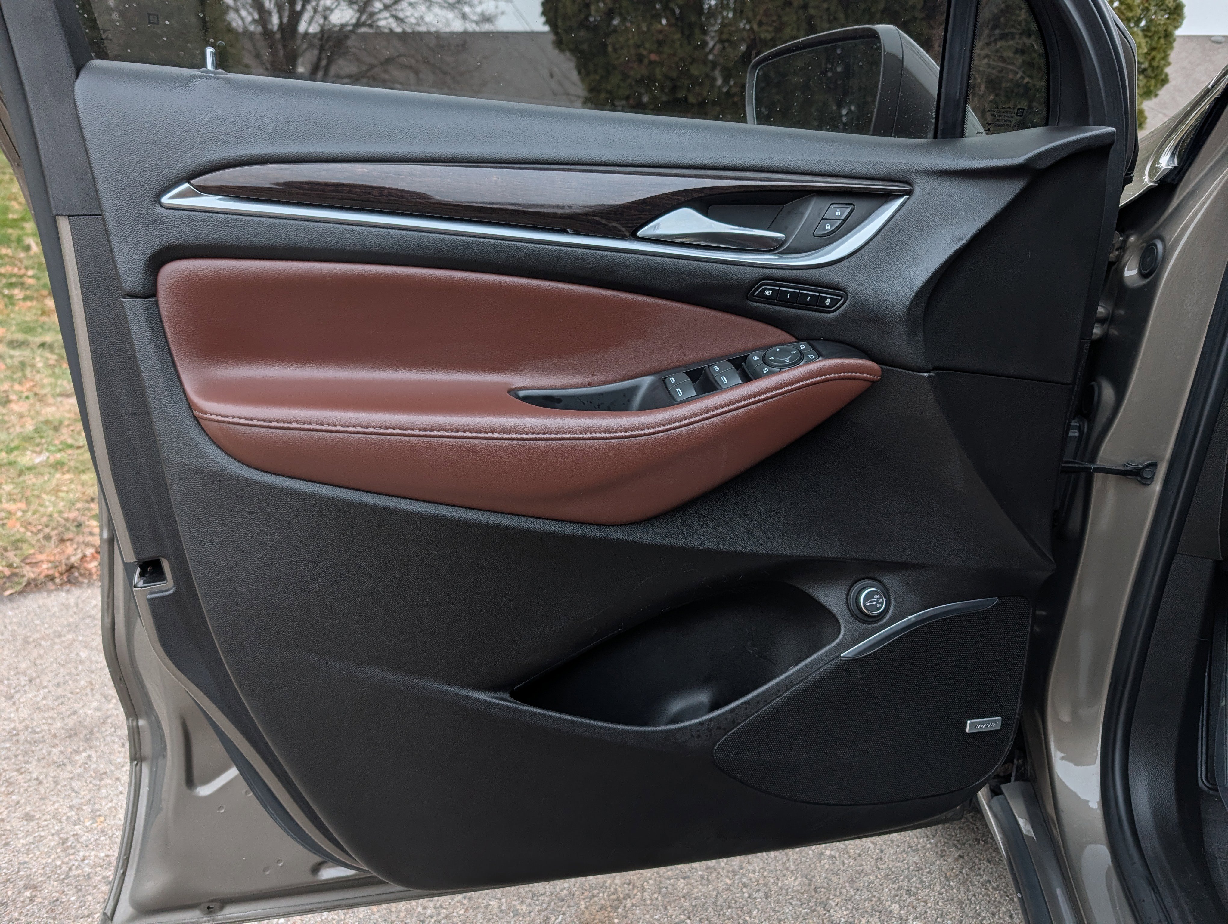 Used 2020 Buick Enclave Avenir w/ Avenir Technology Package image 36