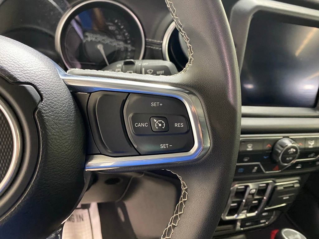 Used 2023 Jeep Wrangler Unlimited Sahara image 28