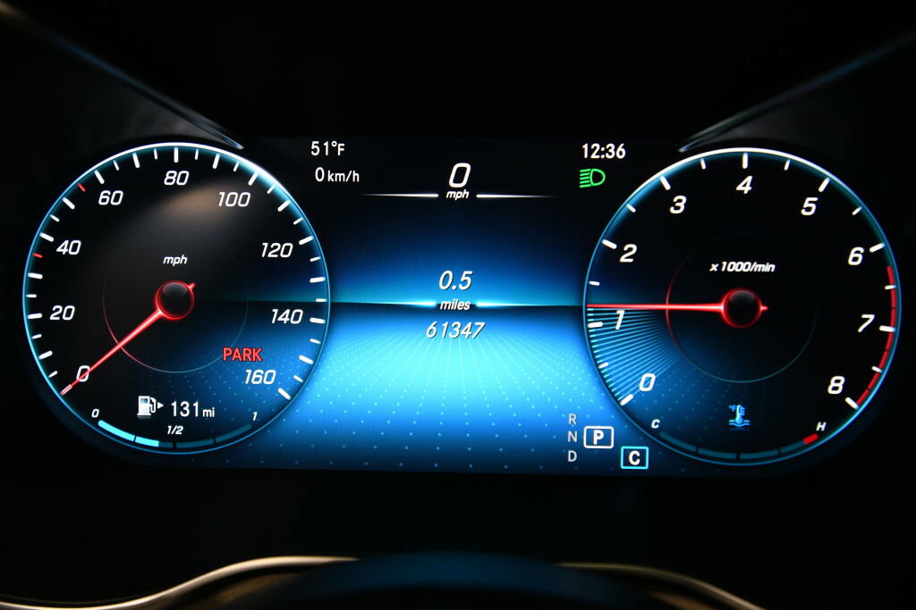 Used 2021 Mercedes-Benz GLC 300 4MATIC image 14