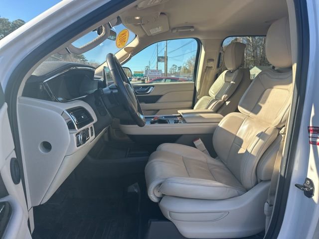 Used 2018 Lincoln Navigator Select w/ Technology Package image 14