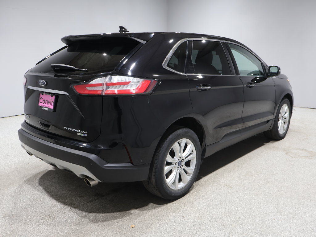 Used 2020 Ford Edge Titanium w/ Equipment Group 301A AWD/4WD image 2
